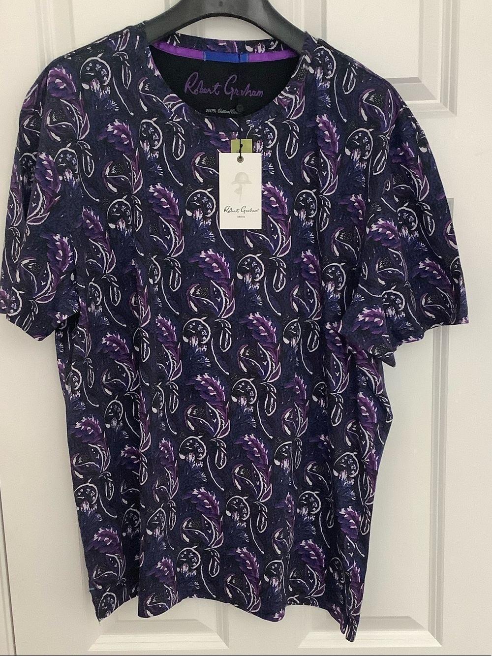 Robert Graham Navy and Purple Paisley Short-Sleeve Crewneck Tee